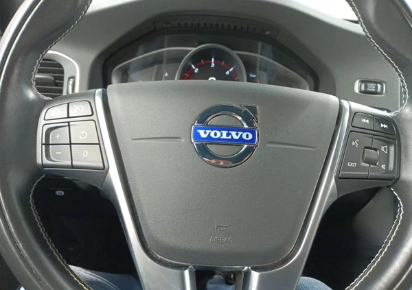 Volvo V60 cena 68500 przebieg: 115462, rok produkcji 2018 z Głogówek małe 254